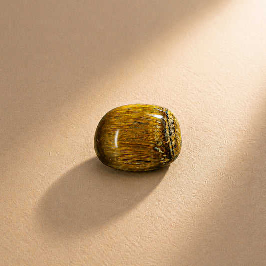 Natural 3.78 C Tiger's Eye Oval 4.12 Ratti (Baagh Patthar)