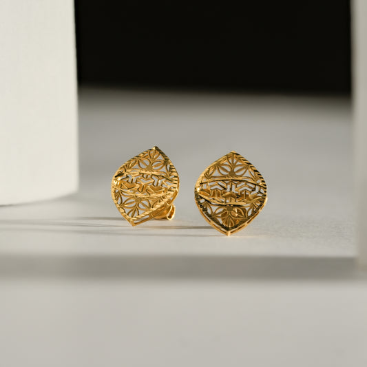 22k Yellow Gold Leaf Motif Openwork Gold Stud Earrings