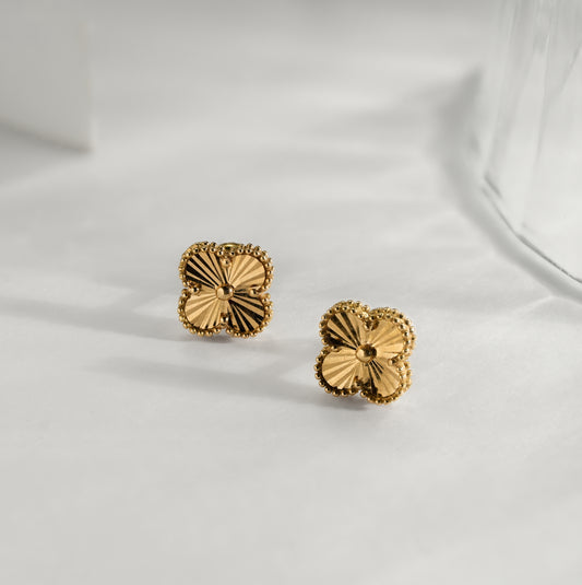 18k Yellow Gold Floral Cutwork Stud Earrings (On Pre-Order)