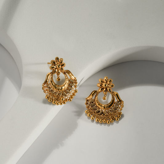 22k Yellow Gold Antique Finish Traditional Gold Chandbali Earrings