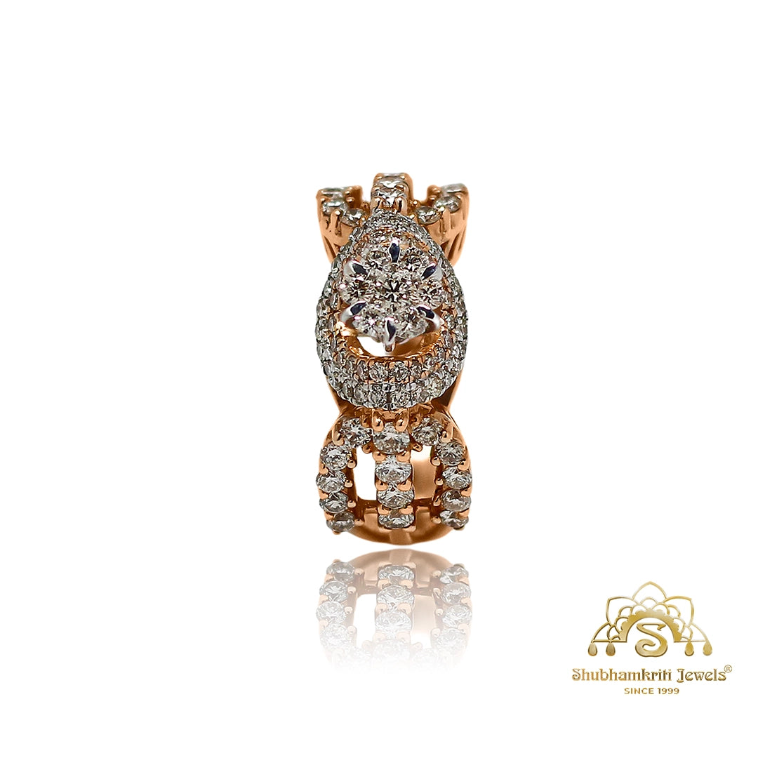 Luxury diamond solitaire ring