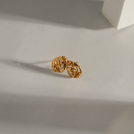 22k Yellow Gold Floral Teardrop Gold Stud Earrings