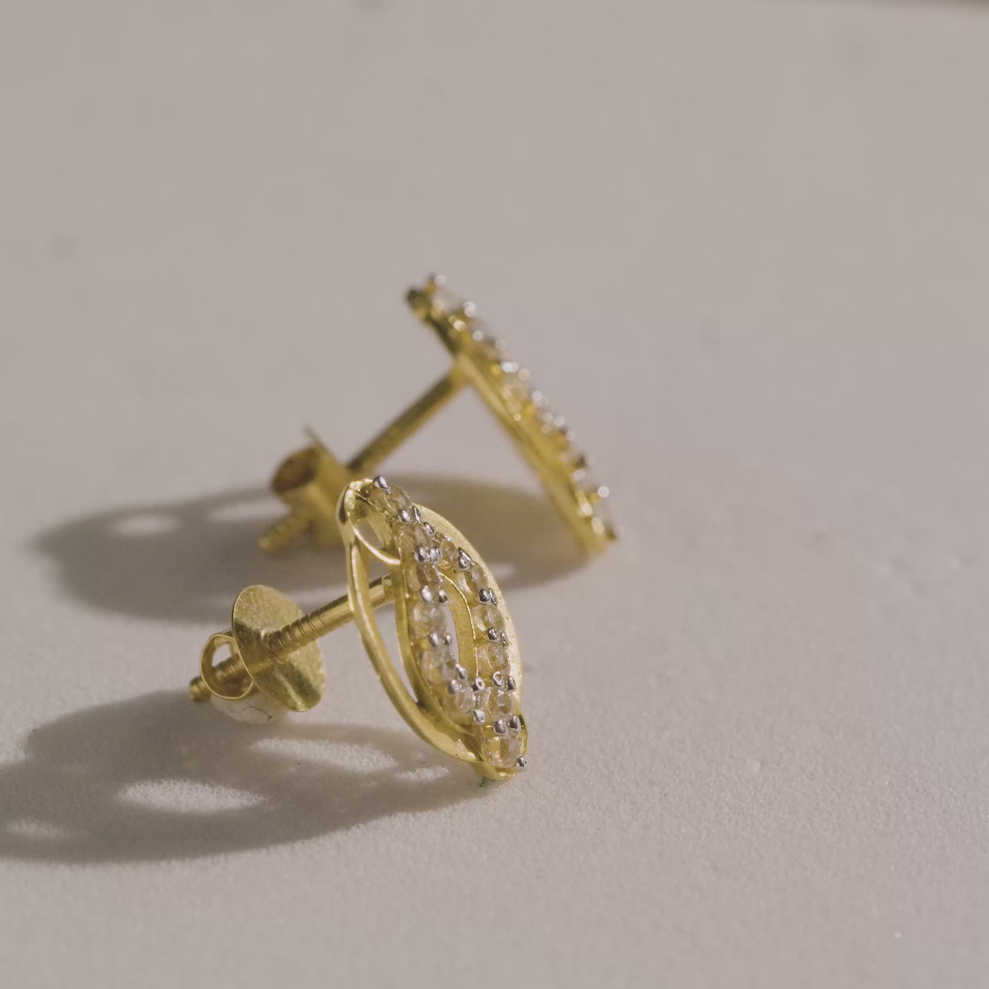 22k Yellow Gold Floral Teardrop Gold Stud Earrings