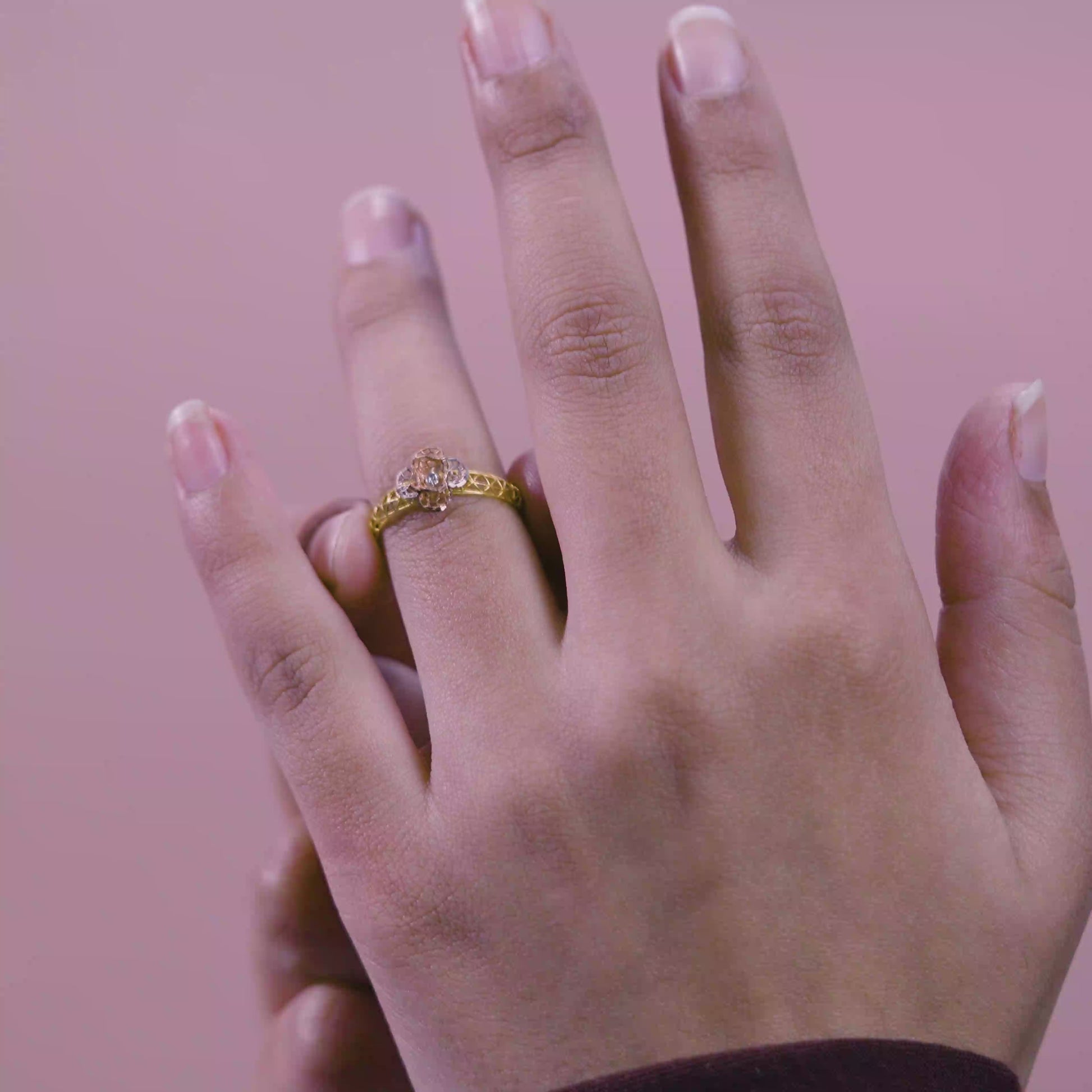 14K Solid Gold Floral Lattice Diamond Ring